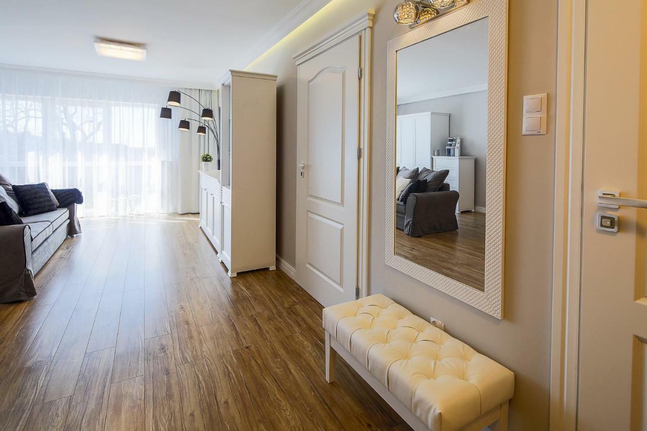 Apartament Paryski Miedzyzdroje Exteriör bild