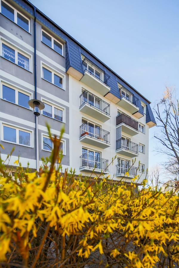 Apartament Paryski Miedzyzdroje Exteriör bild